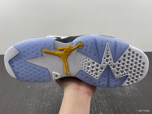 1st Kicks Ochre Yellow Air Jordan 6 CT8529-170 0807